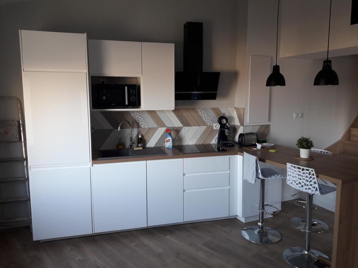 Spacieux Duplex, Vue Mer Et Belle Terrasse イエール エクステリア 写真