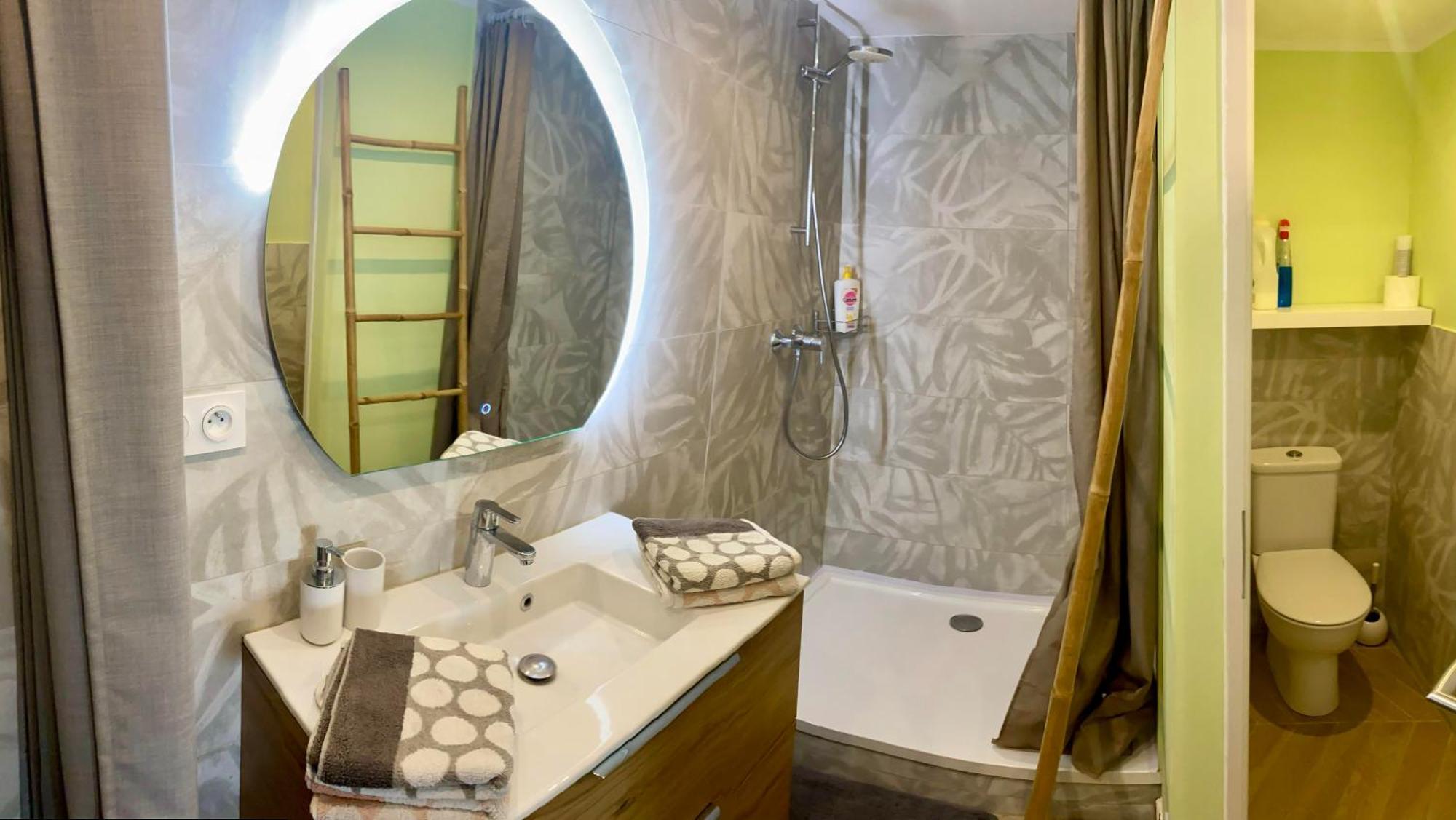 Spacieux Duplex, Vue Mer Et Belle Terrasse イエール エクステリア 写真