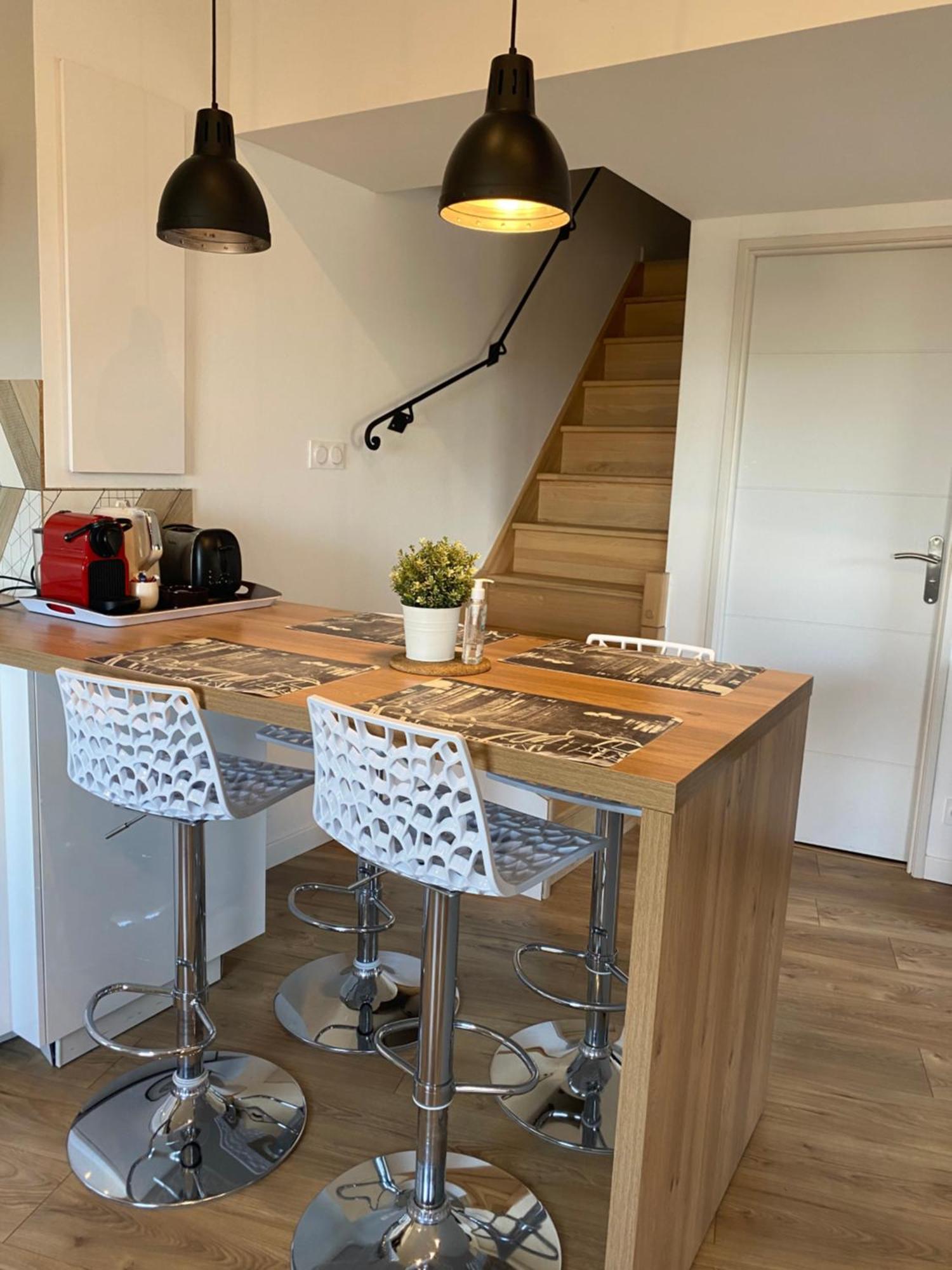Spacieux Duplex, Vue Mer Et Belle Terrasse イエール エクステリア 写真