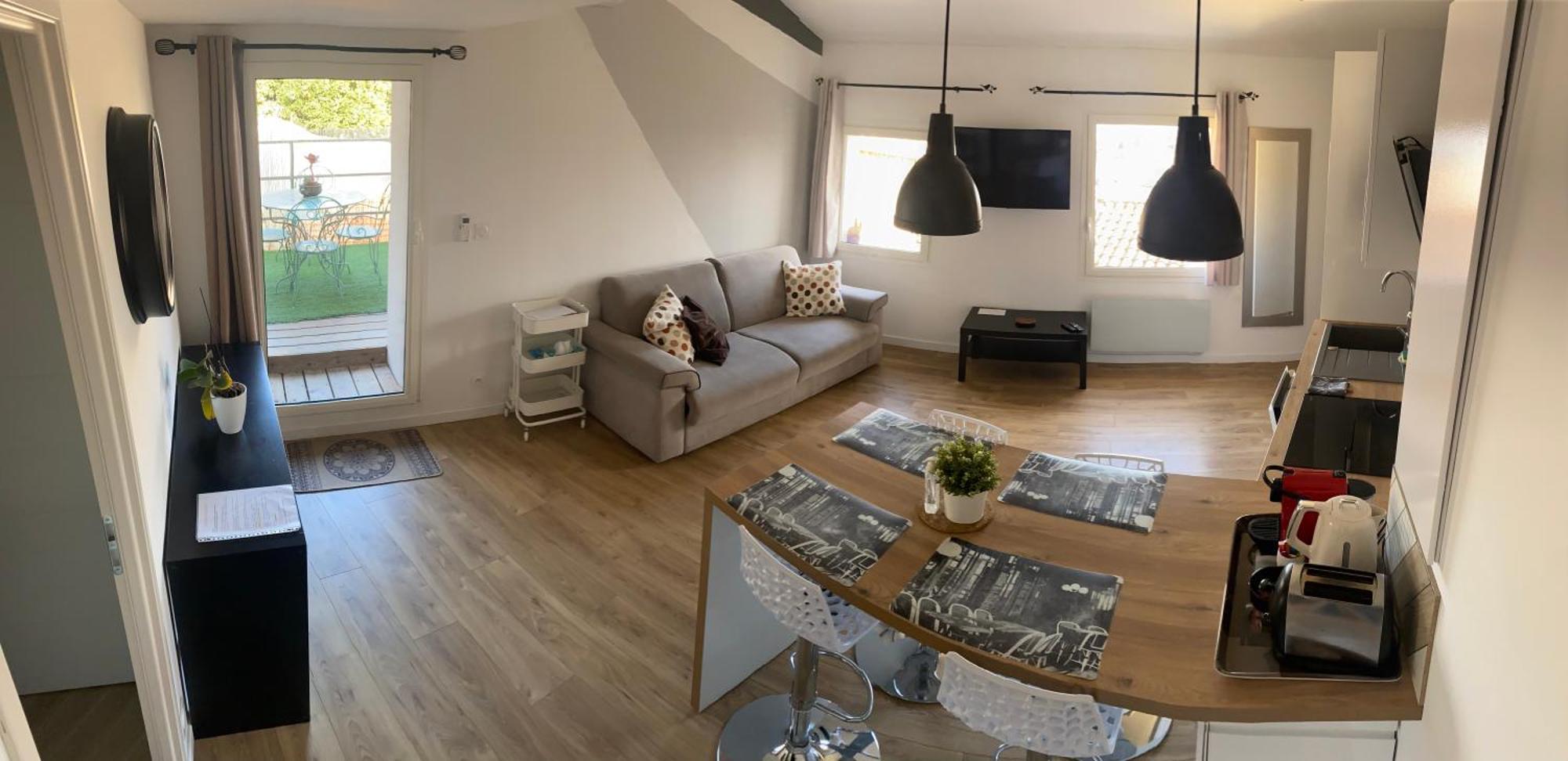 Spacieux Duplex, Vue Mer Et Belle Terrasse イエール エクステリア 写真